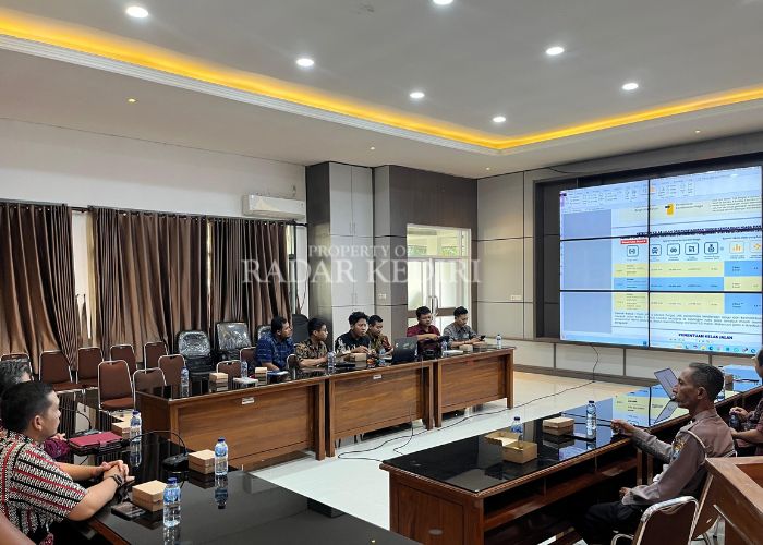 RAPAT LINTAS SEKTOR: Kepolisian dan pemerintah daerah mengusulkan kenaikan kelas jalan ke provinsi.