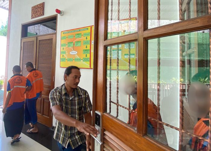 Terdakwa kasus kerusuhan usai sidang di PN Kota Kediri.
