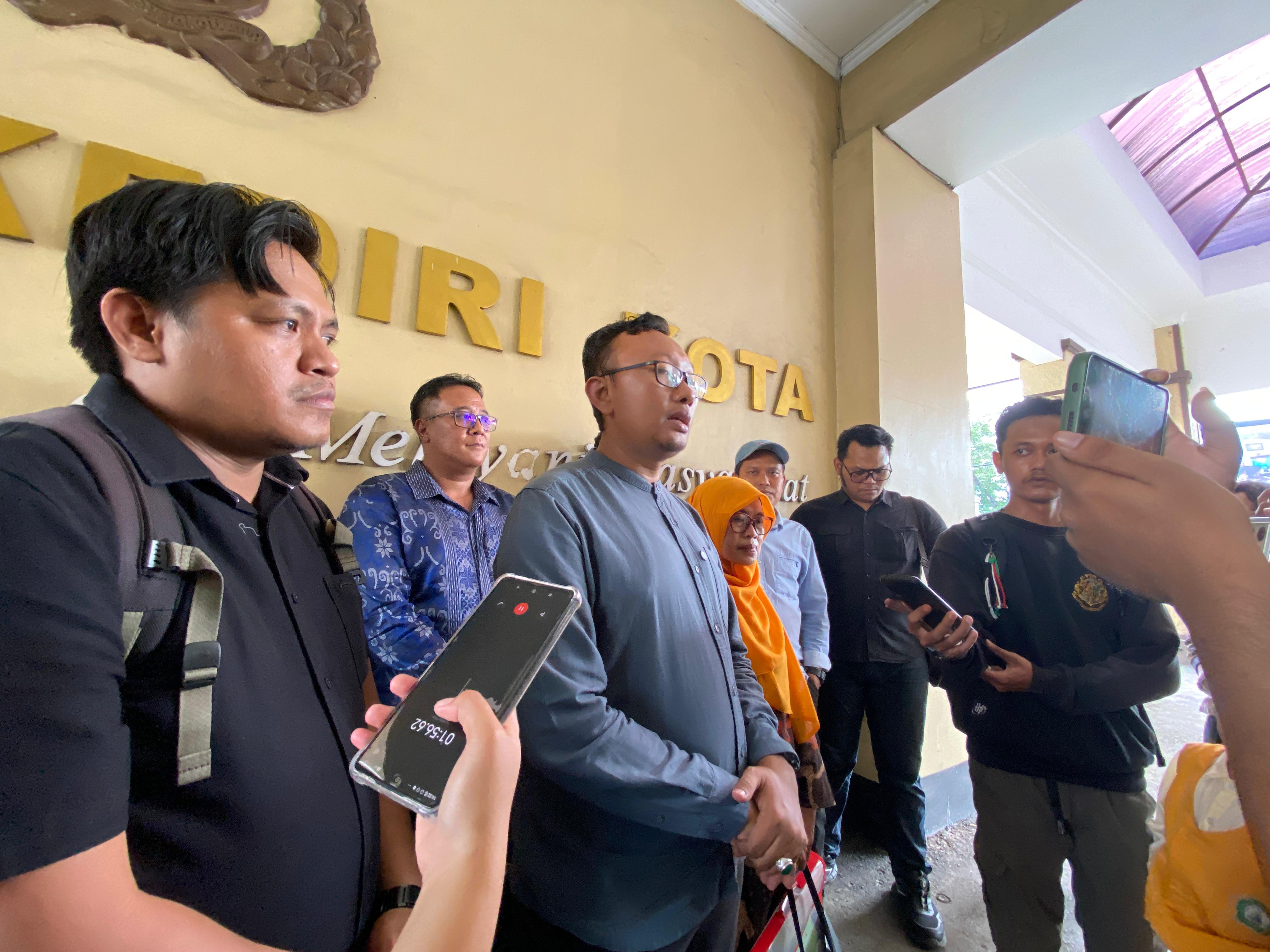 Suasana press conference kasus Ahmad Faiz
