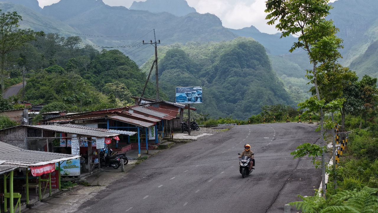 suasana parkir wisata Kelud, Pemkab Kediri akan menggenjot PAD dari sektor wisata.