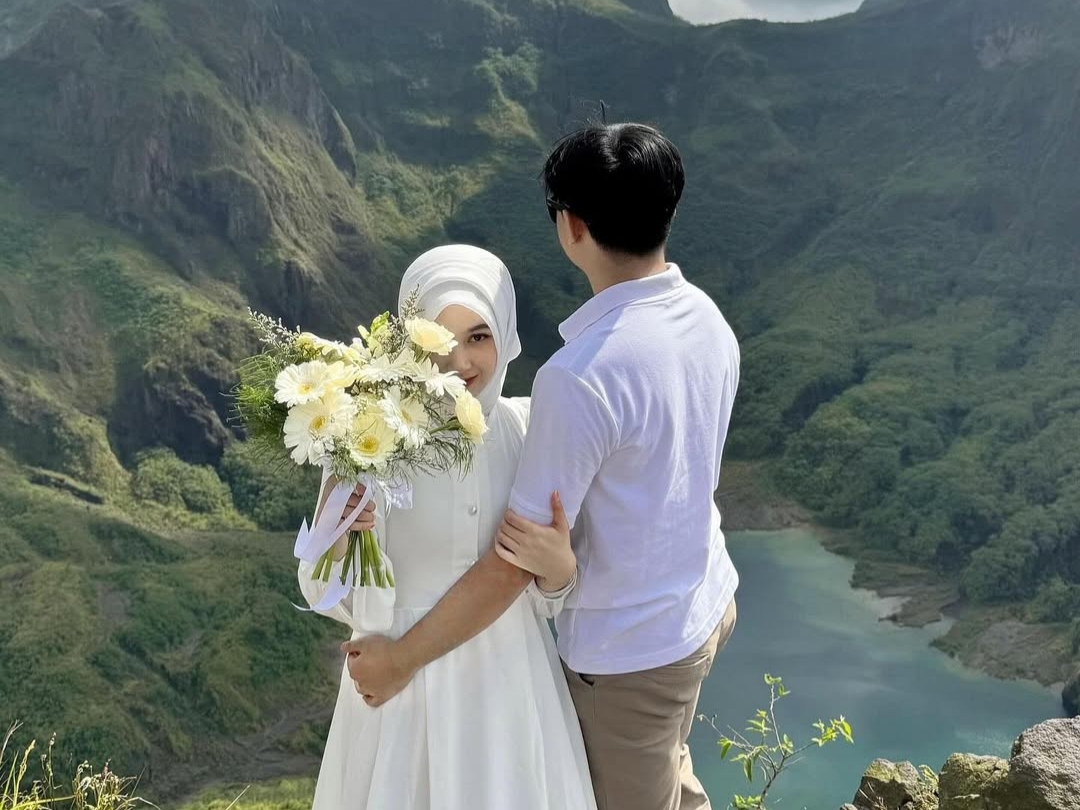 Sepasang Kekasih Prewed di Gunung Kelud