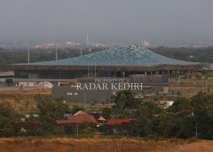 SINYAL NEGATIF: Bandara Dhoho Kediri menjadi sepi setelah operasionalnya dihentikan tanpa ada kejelasan waktu.