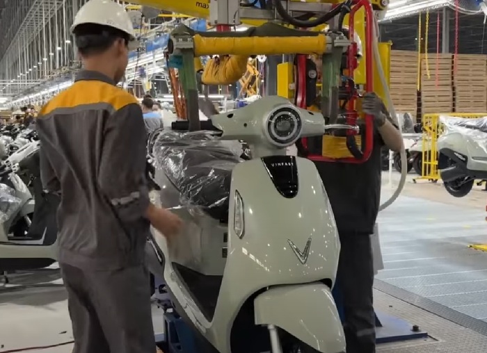 Vinfast, motor listrik siap beredar di Indonesia