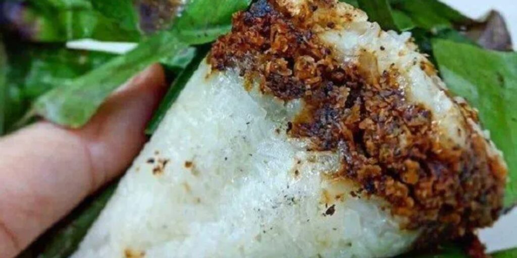Pengkang, perpaduan sederhana antara ketan dan ebi yang menyimpan makna kebersamaan