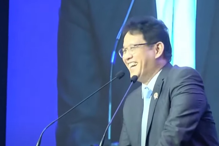 Menkeu Purbaya Yudhi Sadewa saat berbicara di Investor Summit