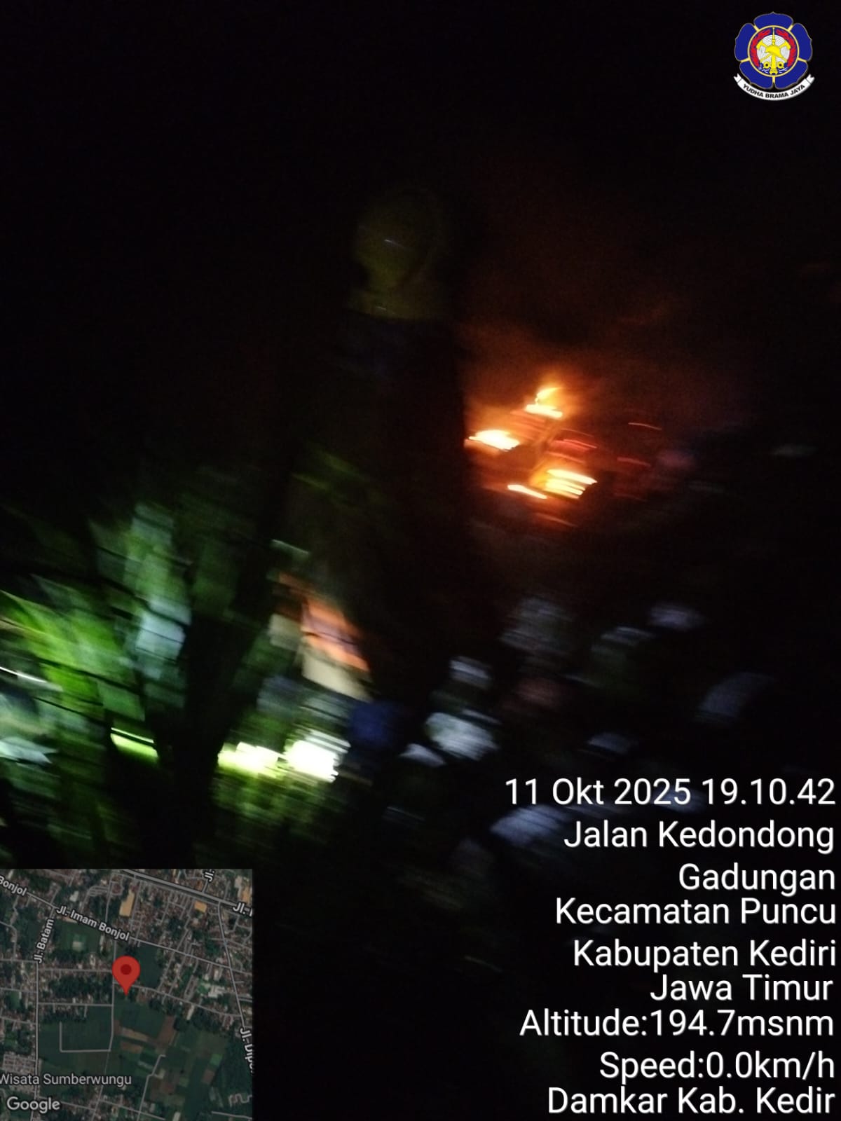 Kebakaran limbah pabrik di Gadungan Puncu.