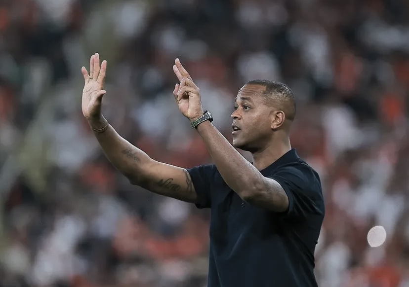 Rekam jejak Patrick Kluivert melatih timnas.