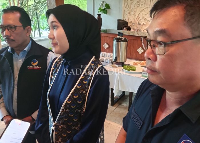 KONSOLIDASI: Ketua DPW Jatim Lita Machfud Arifin (tengah) didampingi Ketua DPD Kota Kediri Adi Suwono (paling kanan).