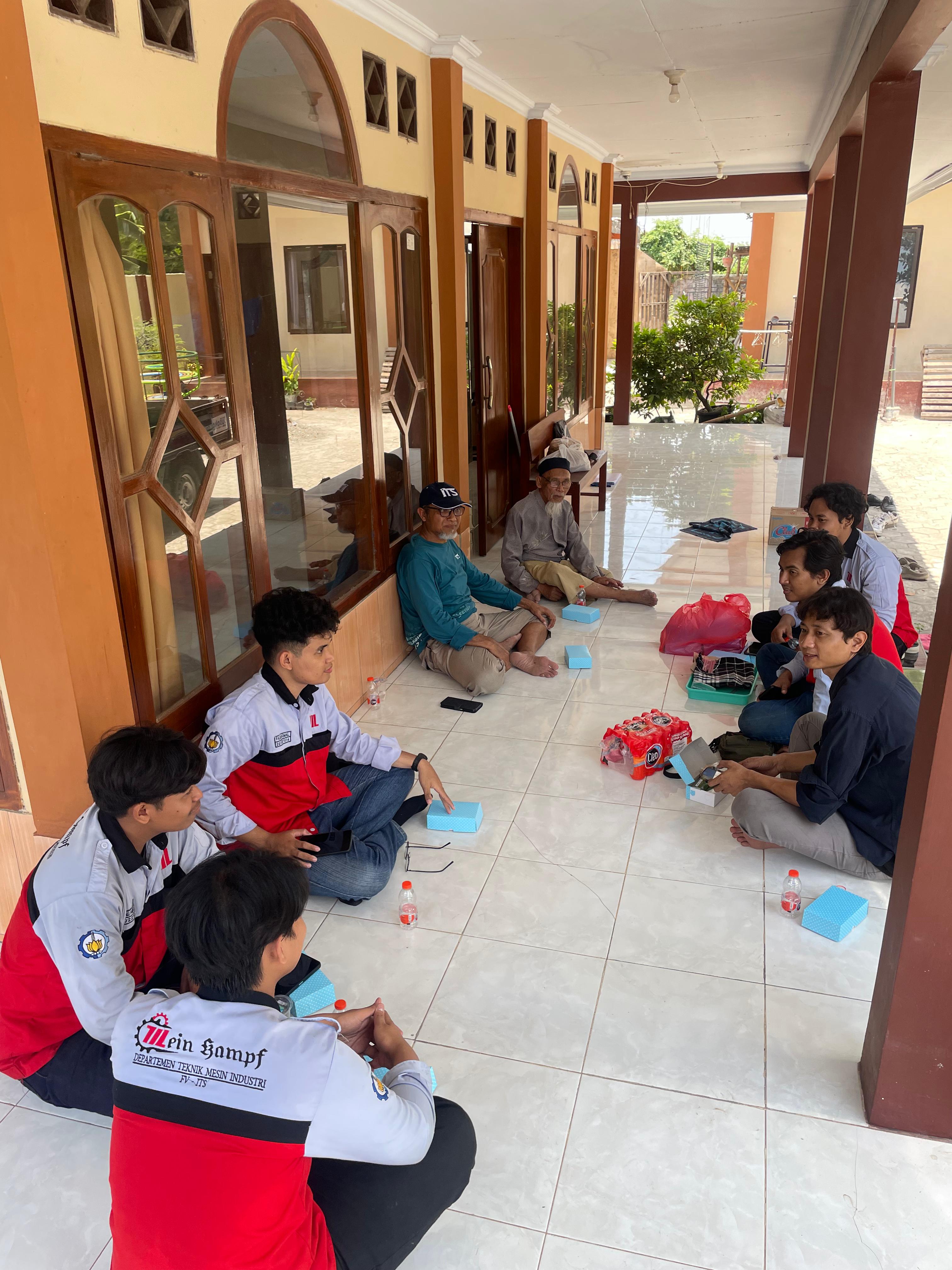 Tim Abmas Departemen Teknik Mesin Industri Fakultas Vokasi ITS Surabaya