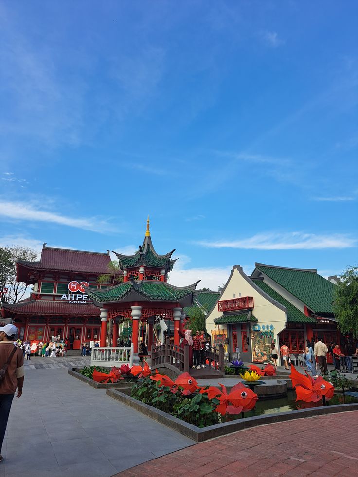 Suasana Park Shanghai menghadirkan nuansa oriental klasik