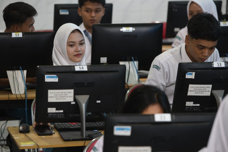 Pelajar Kediri mengikuti gladi bersih tes kemampuan akademik (TKA).