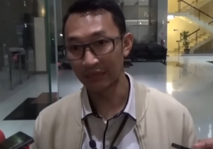 Juru Bicara KPK Budi Prasetyo memberi keterangan kepada wartawan tentang OTT Gubernur Riau, Senin 3 November 2025