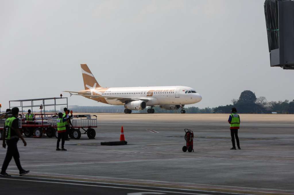 pesawat super air jet saat mendarat di bandara dhoho kediri pada 2024 lalu.
