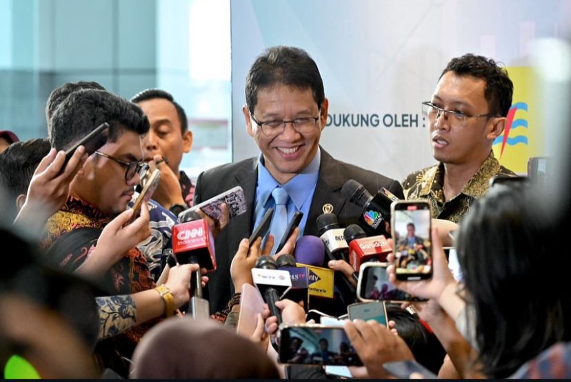 Menkeu Purbaya berencana naikkan gaji PNS pada 2026.
