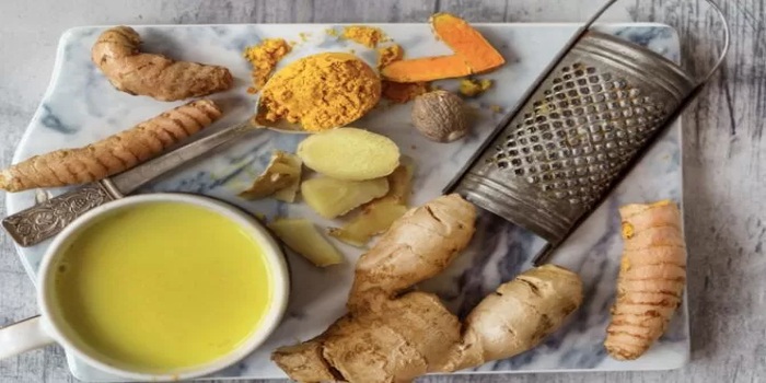 Ramuan alami dari kunyit dan jahe, solusi untuk pencernaan yang lebih sehat.