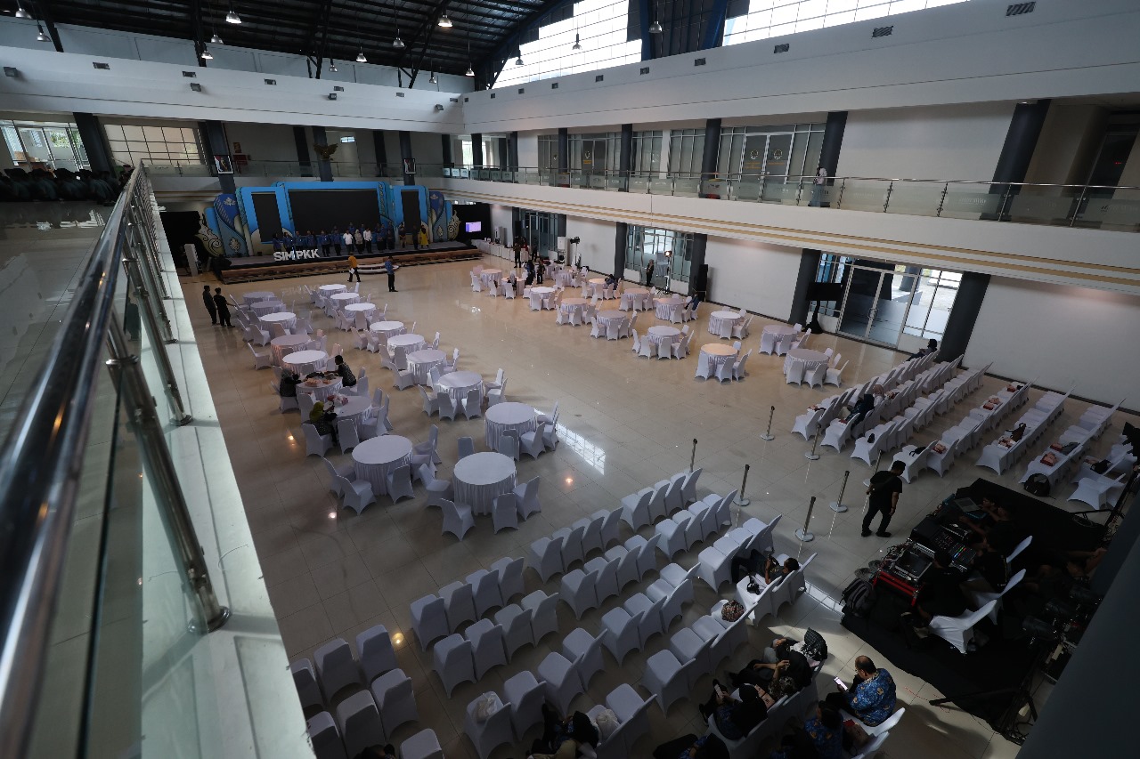 GELARAN AKBAR: Venue Kediri Fashion Batik Festival siap menyambut ratusan undangan yang akan memeriahkan acara hari ini (11/11).