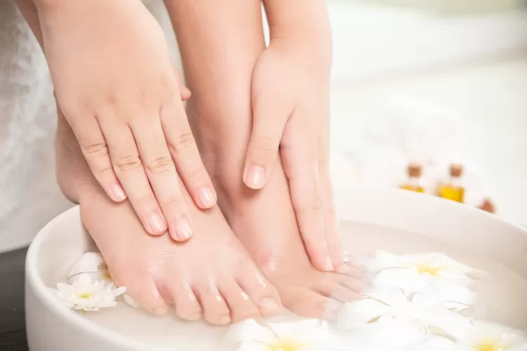 mencegah bau kaki agar tetap percaya diri setiap hari
