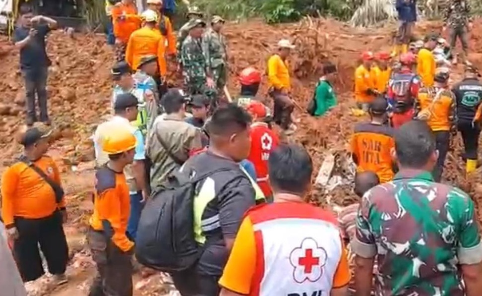 Hari keempat evakuasi longsor Cilacap