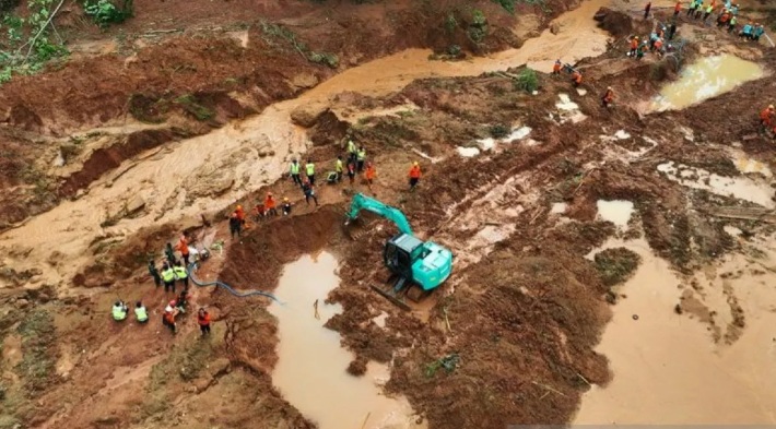 Longsor Cilacap. Pencarian korban terus dilakukan