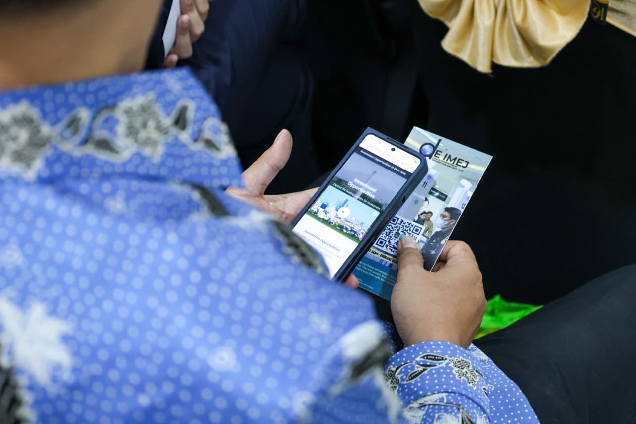 Inovasi DE IMEJ yang memudahkan mengakses informasi soal keimigrasian dan Jawa Timur.