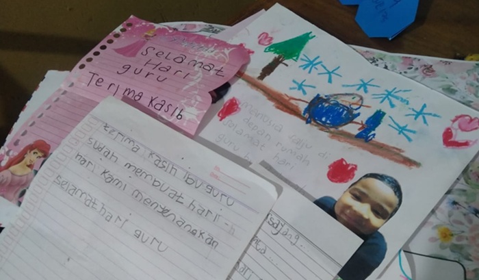 Ada pantun hari guru dari TK