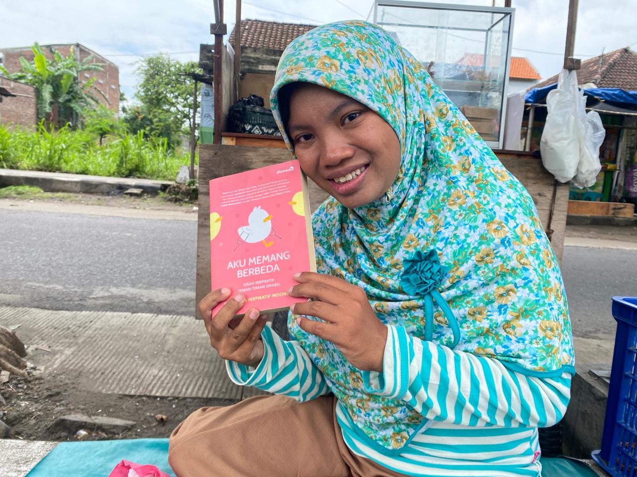 Laila Nadhifa, Penyandang Disabilitas yang Bukunya Melanglang Buana hingga ke Negeri Seberang .