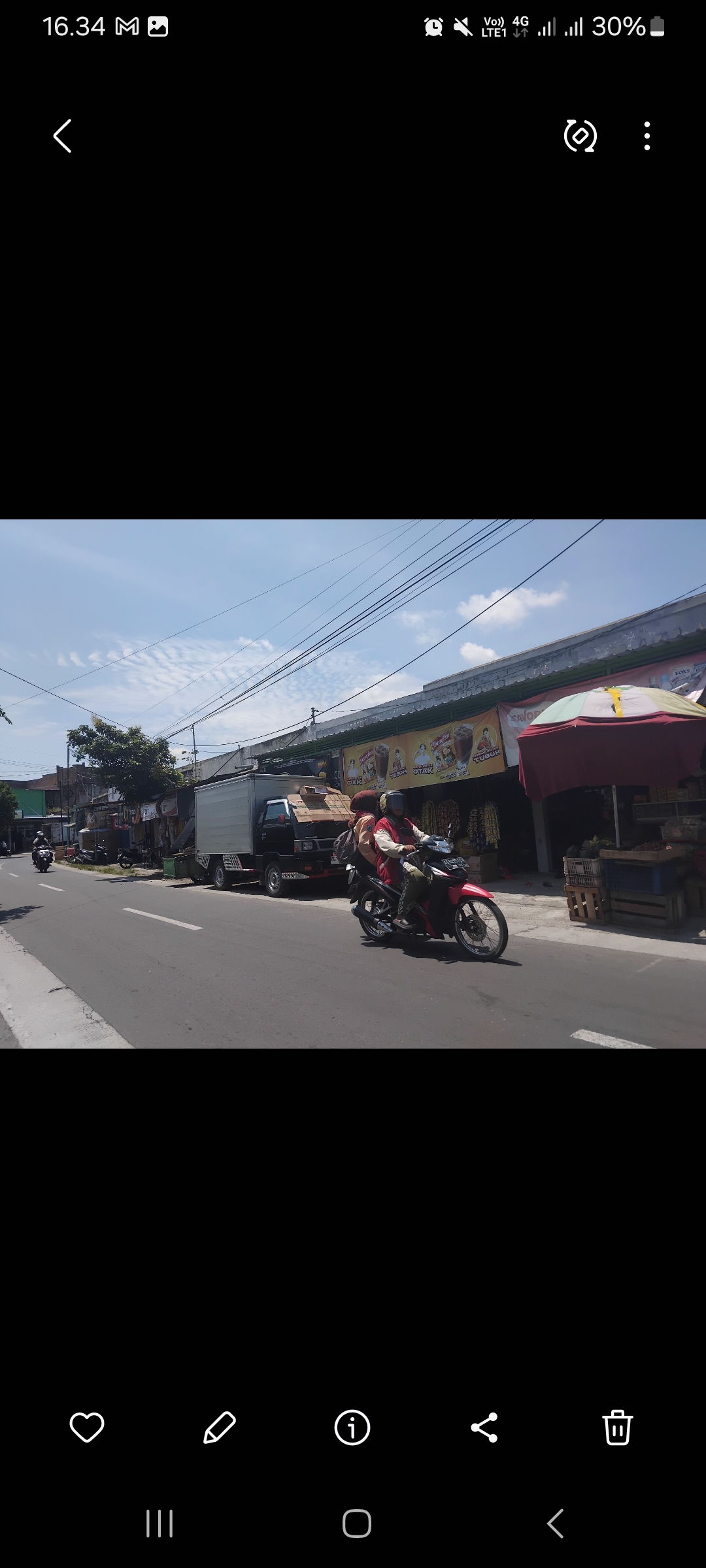 Pasar Legi Desa Ketawang (Diana Yunita Sari)