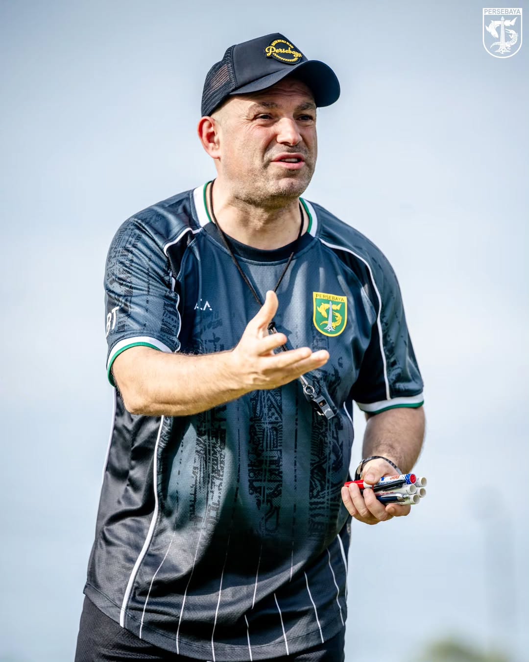 Era Baru Dimulai! Coach Bernardo Tavares Pimpin Latihan Perdana Bersama Tim Persebaya