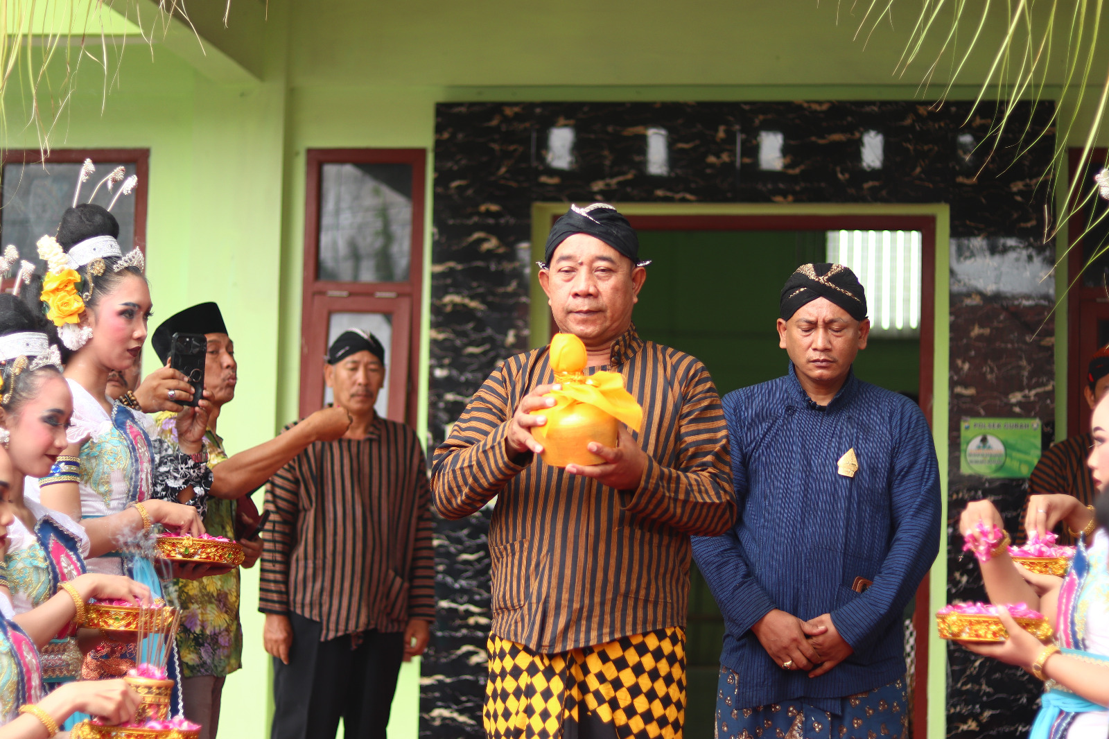 Kirab budaya, salah satu kearifan lokal Desa Sukorejo (istimewa)