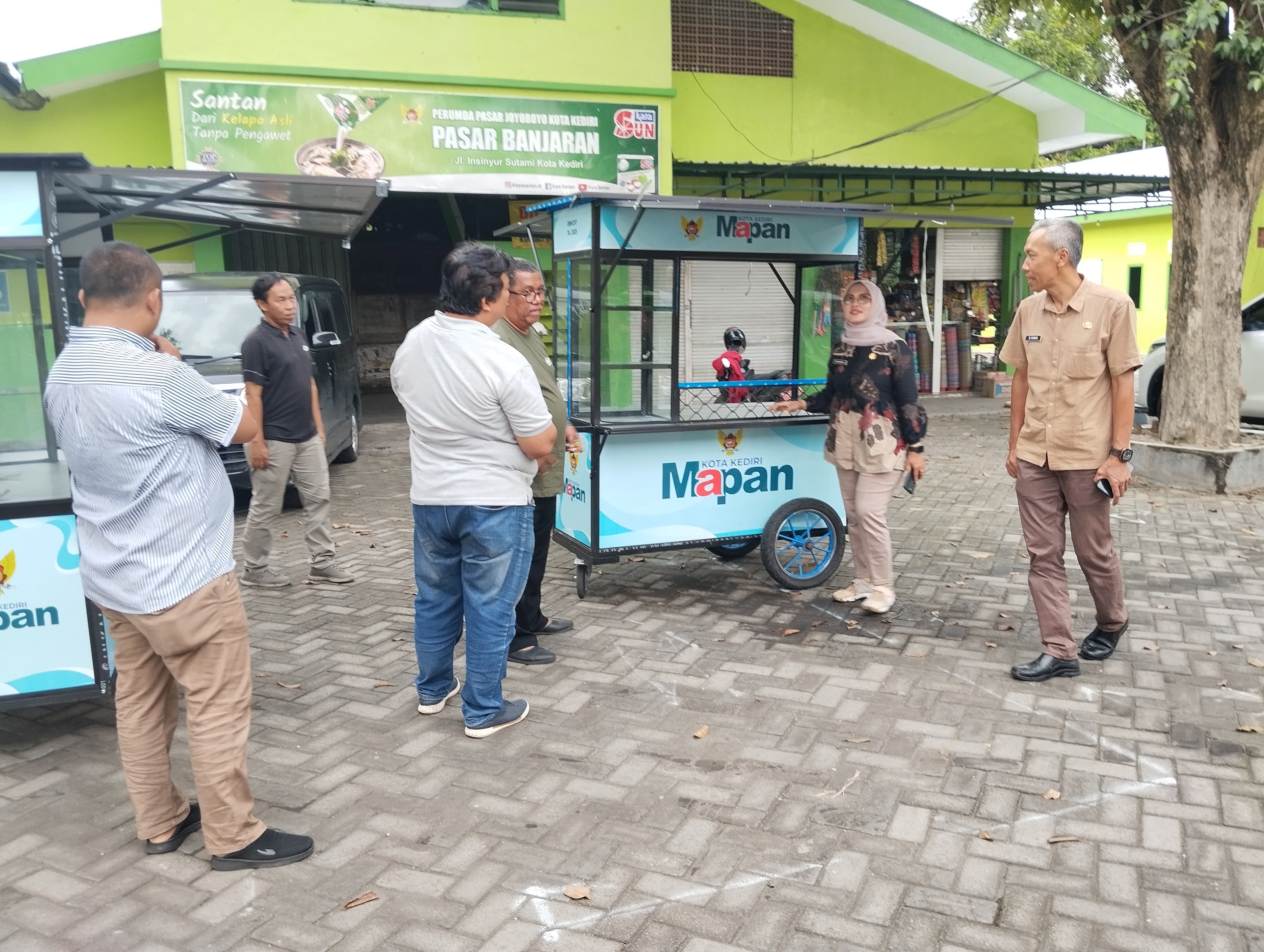 SURVEY: Disperdagin Kota Kediri mematangkan persiapan relokasi eks-Pedagang Kaki Lima (PKL) Joyoboyo dan Patiunus di Pasar Banjaran.