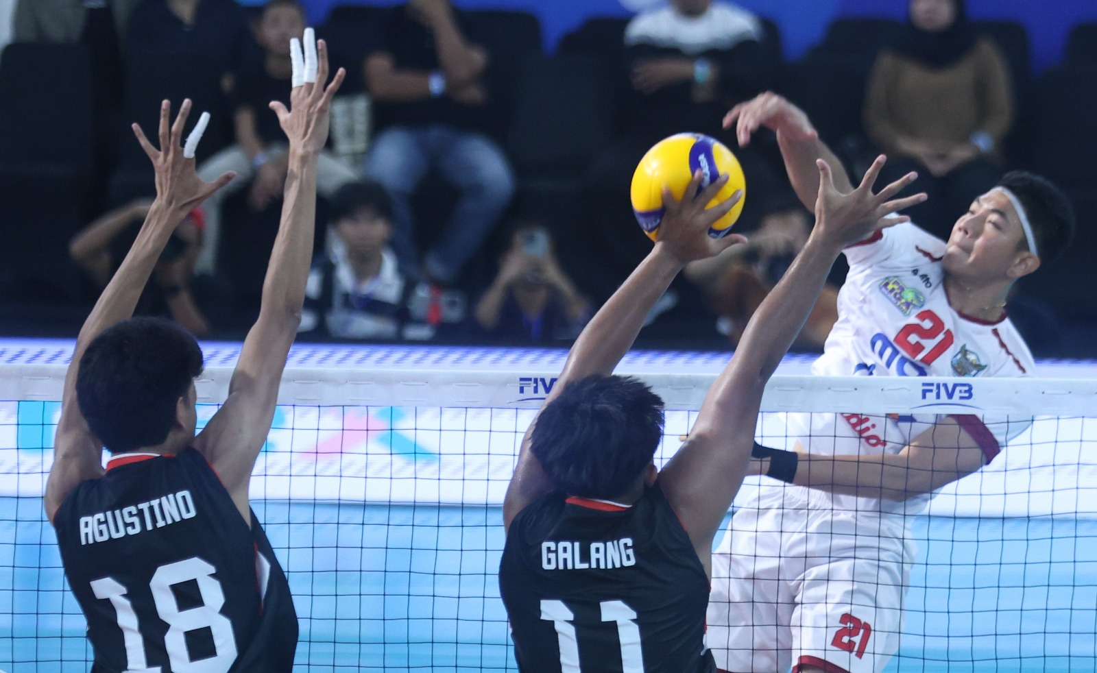 Jakarta Garuda Jaya melawan Medan Falcons dalam laga lanjutan Proliga 2026.
