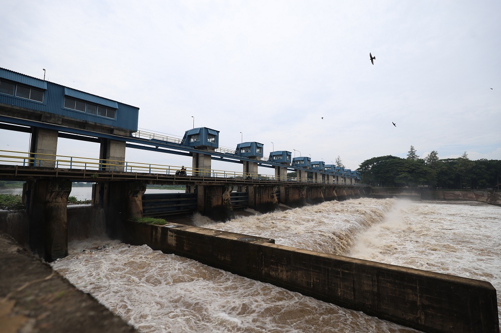 Jembatan Utama Bendung Gerak Waru Turi.