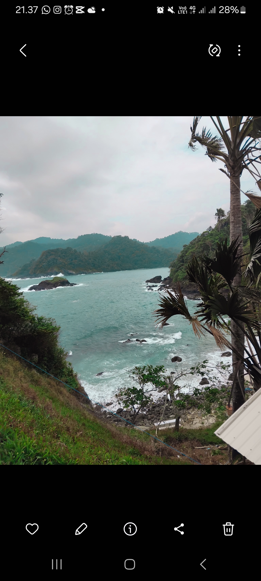 Pantai Green Island wisata baru Banyuwangi (Diana Yunita Sari/JPRK)