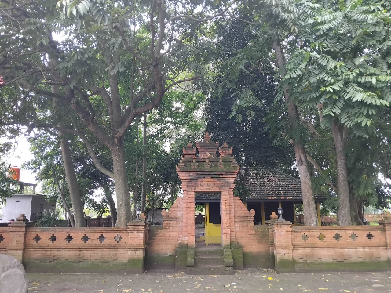 Punden Mbah Tugu yang saat ini menjadi destinasi wisata terpadu (Diana Yunita Sari/JPRK)