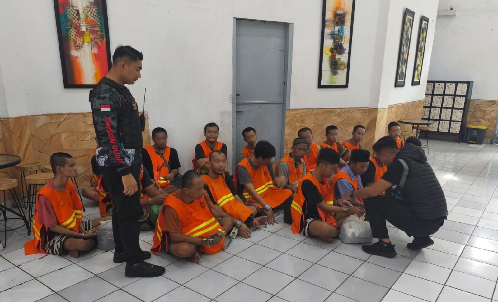 Narapidana yang akan dipindahkan ke Lapas lain di wilayah Jawa Timur.