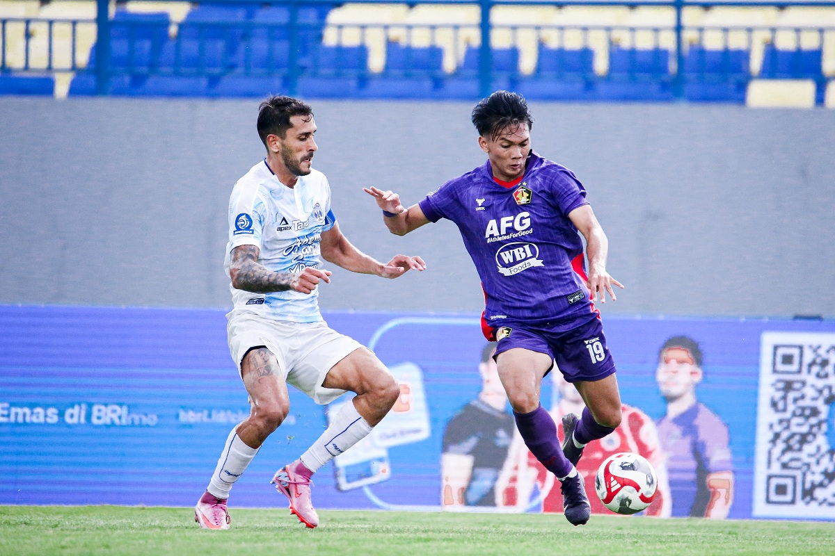 Pemain muda Persik Kediri Rendy Sanjaya.