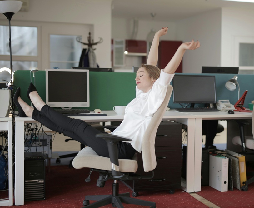 Cara ELegan Gen Z memberontak di Kantor