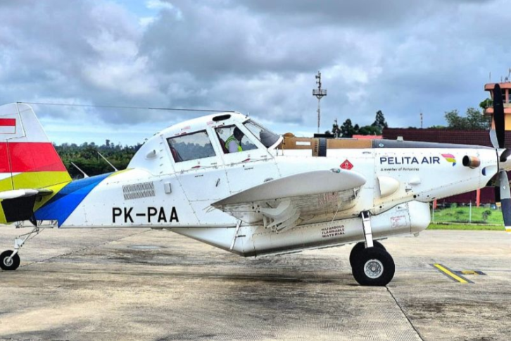 Ilustrasi - pesawat Air Tractor AT-802 milik PT Pelita Air Service.