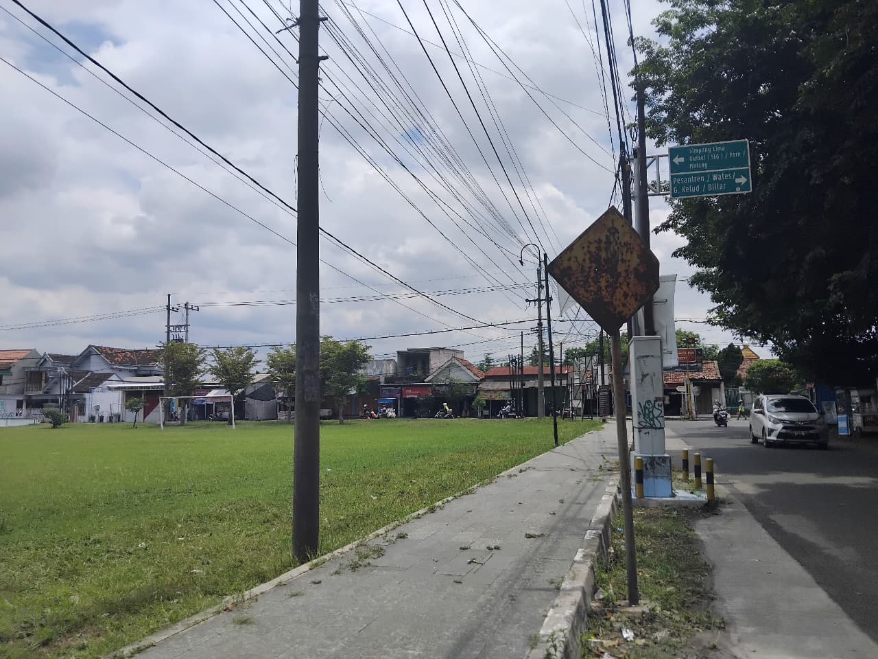 Lapangan Desa Gogorante tambah PAD Desa (Diana Yunita/JPRK)