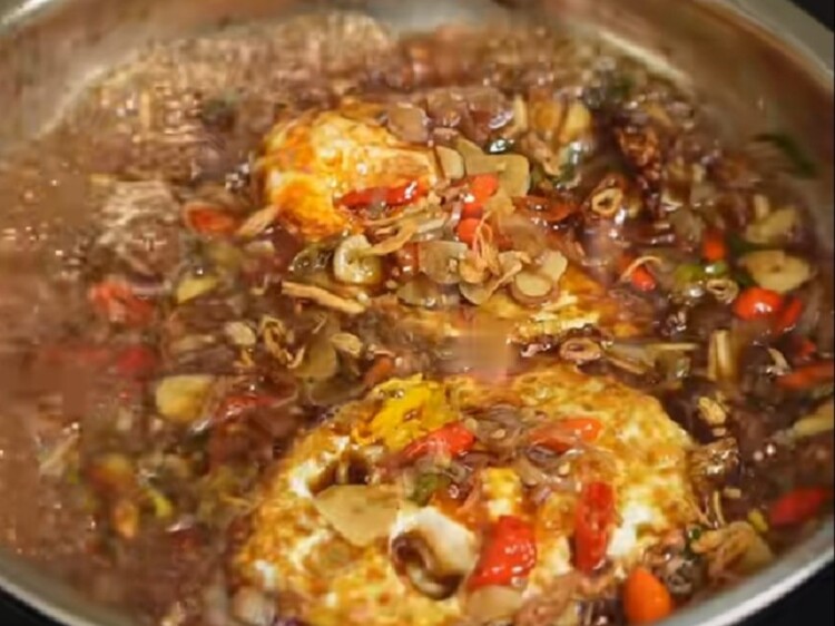 Telur Ceplok Kecap Pedas