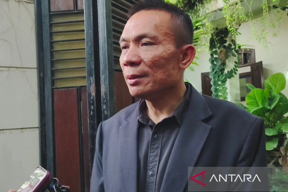 Rismon Sianipar mendatangi kediaman Jokowi di Solo, Jawa Tengah, Kamis (12/3/2026). 