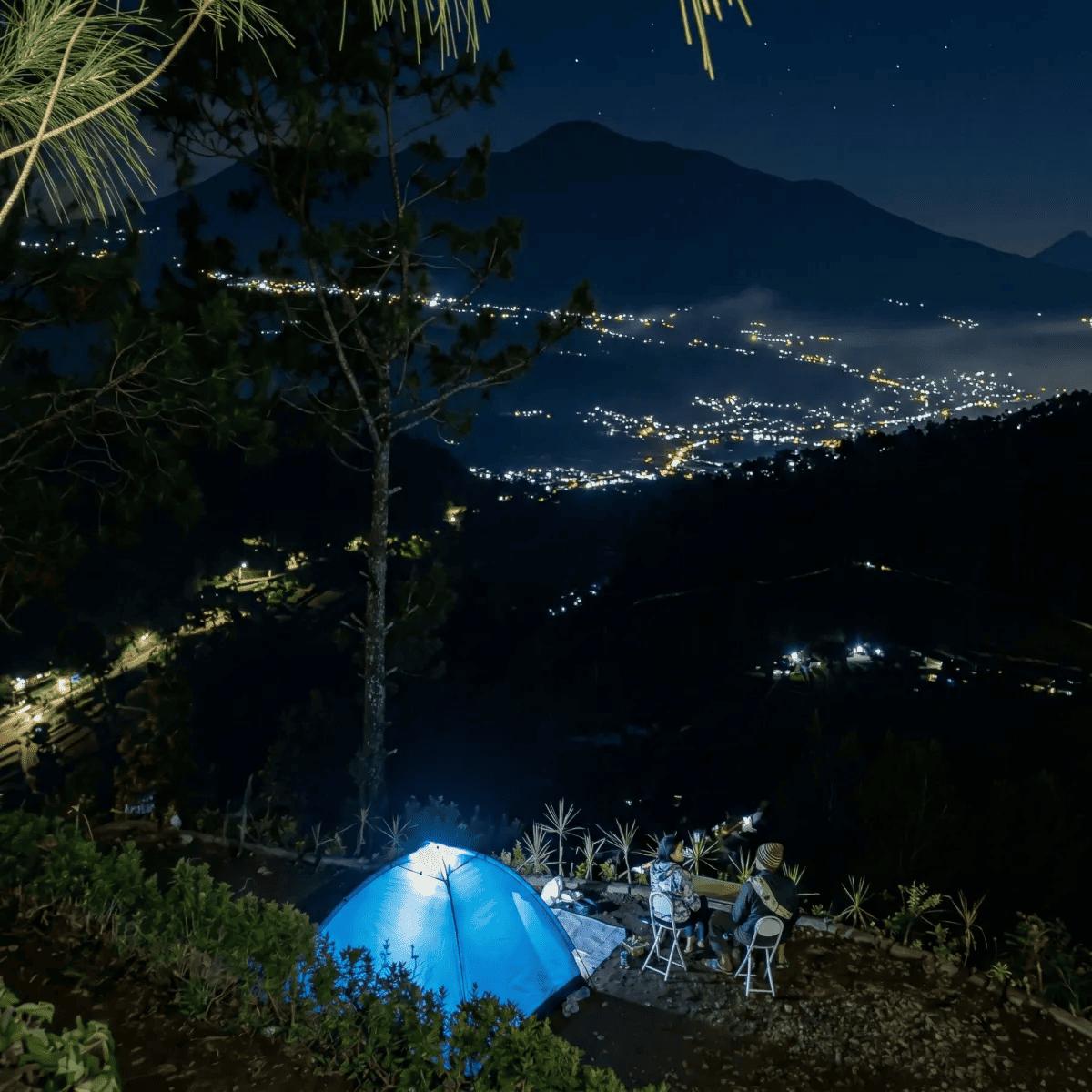 Pemandanagn City Light Kota Batu dari Camping Ground Batu Sunrise Camp