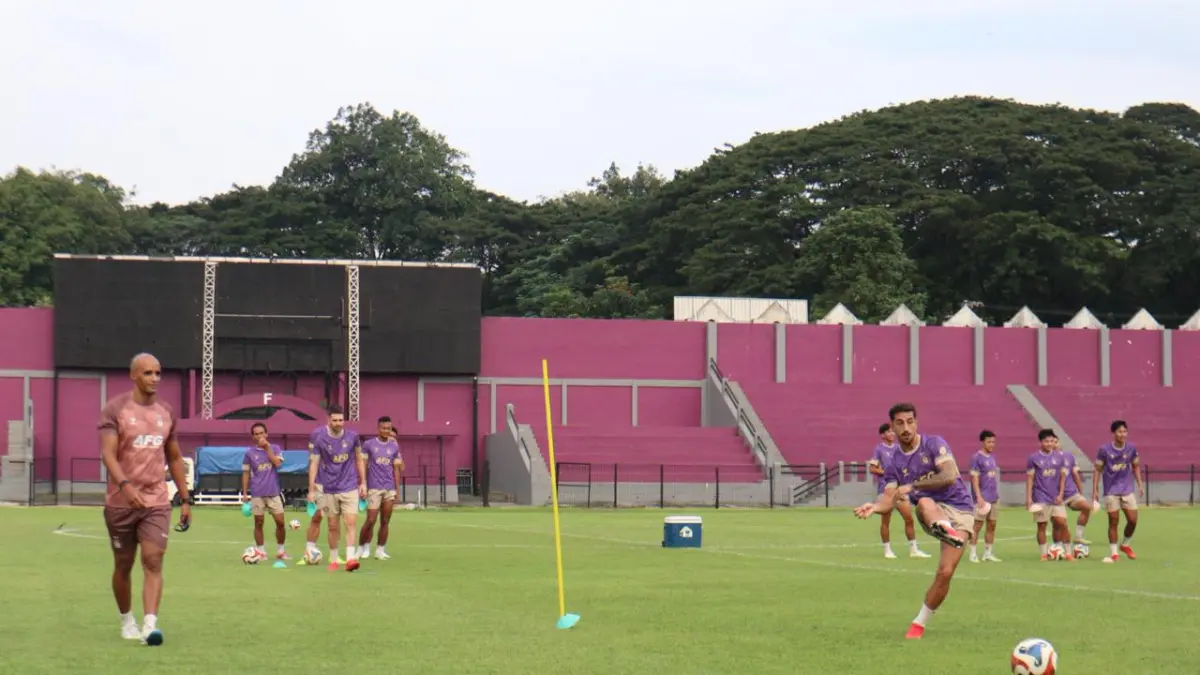 Pemain Persik Kediri Ernesto Gomez.