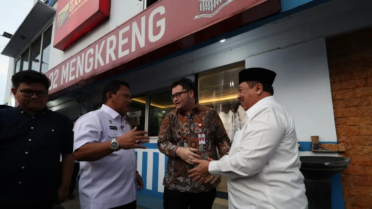 Tiga bupati lakukan rapat di Mengkreng. bahas pembuatan flyover untuk pecah kemacetan