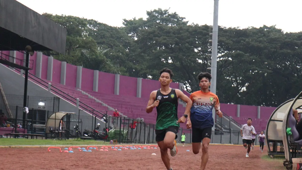Atlet PASI Kota Kediri bersiap hadapi Jatim Open. (FOTO: Emilia Susanti/JPRK)