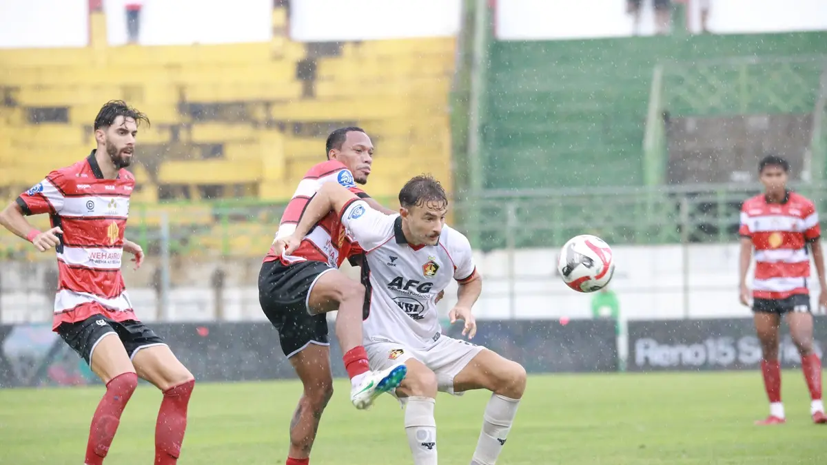 Madura United FC vs Persik Kediri. Pertandingan ini berlangsung pada 11 April 2026. (FOTO: Ofisial Persik Kediri)