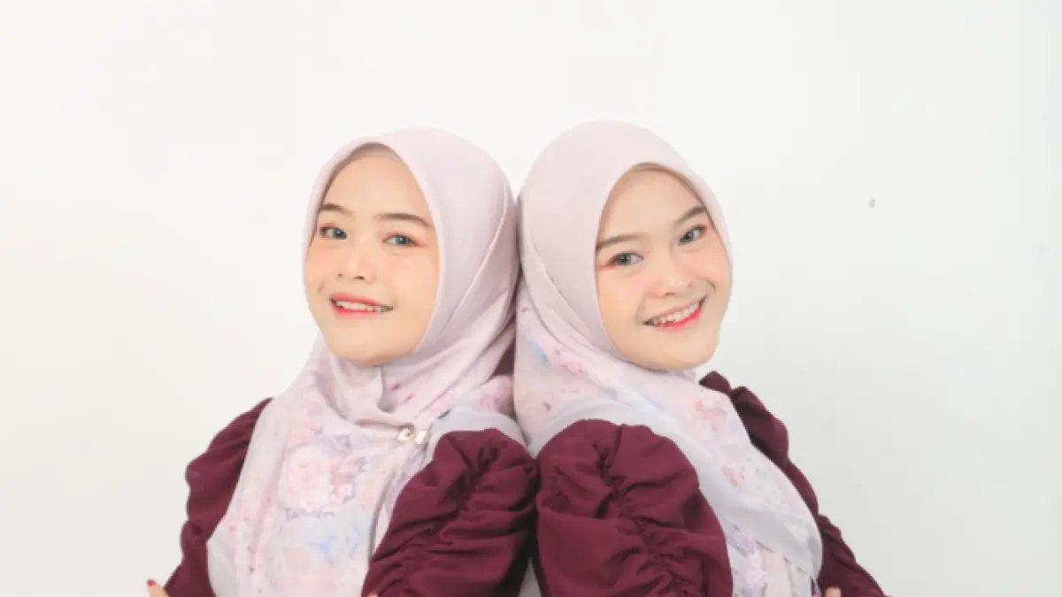 Si kembar Salma-Salwa yang penuh talenta