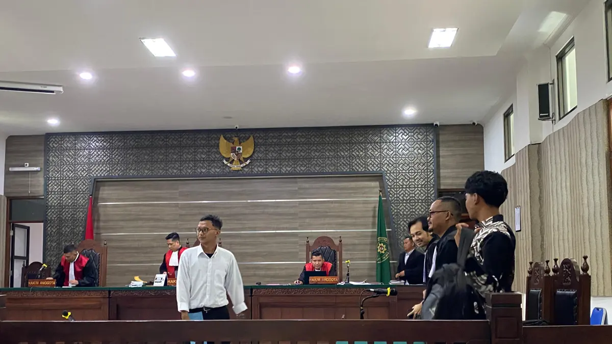 Terdakwa kasus kerusuhan di Kota Kediri sepakat mengajukan duplik saat sidang di PN Kediri. (Hilda Nurmala Risani/JPRK)