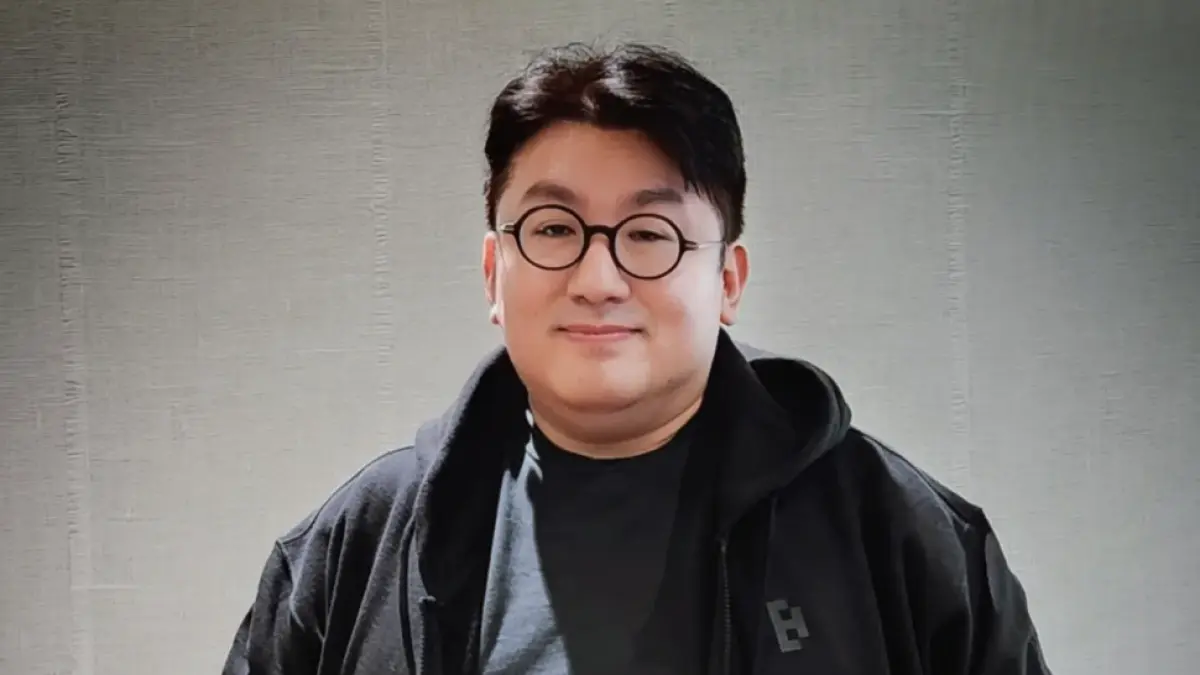 Bang Si-Hyuk (Instagram @hitmanb72)