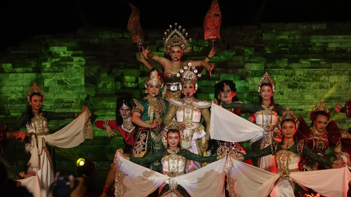 MAGIS: Drama tari berjudul ‘Sudamala’ tampil dalam acara Inspiration Art of Tegowangi, Sabtu malam (9/5). Acara tahunan ini sudah berlangsung yang keempat kalinya. (Foto: Wahyu Adji)